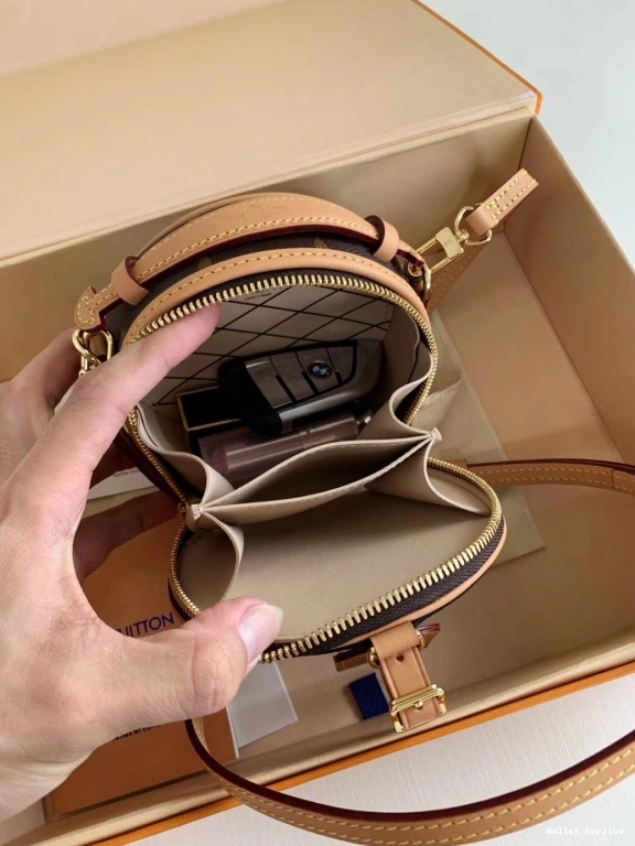 Affordable LOUIS MINI BOITE CHAPEAU VUITTON 0723
